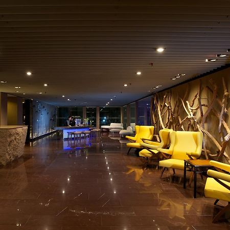 קואלה לומפור Gtower Hotel מראה חיצוני תמונה The lounge at the airport