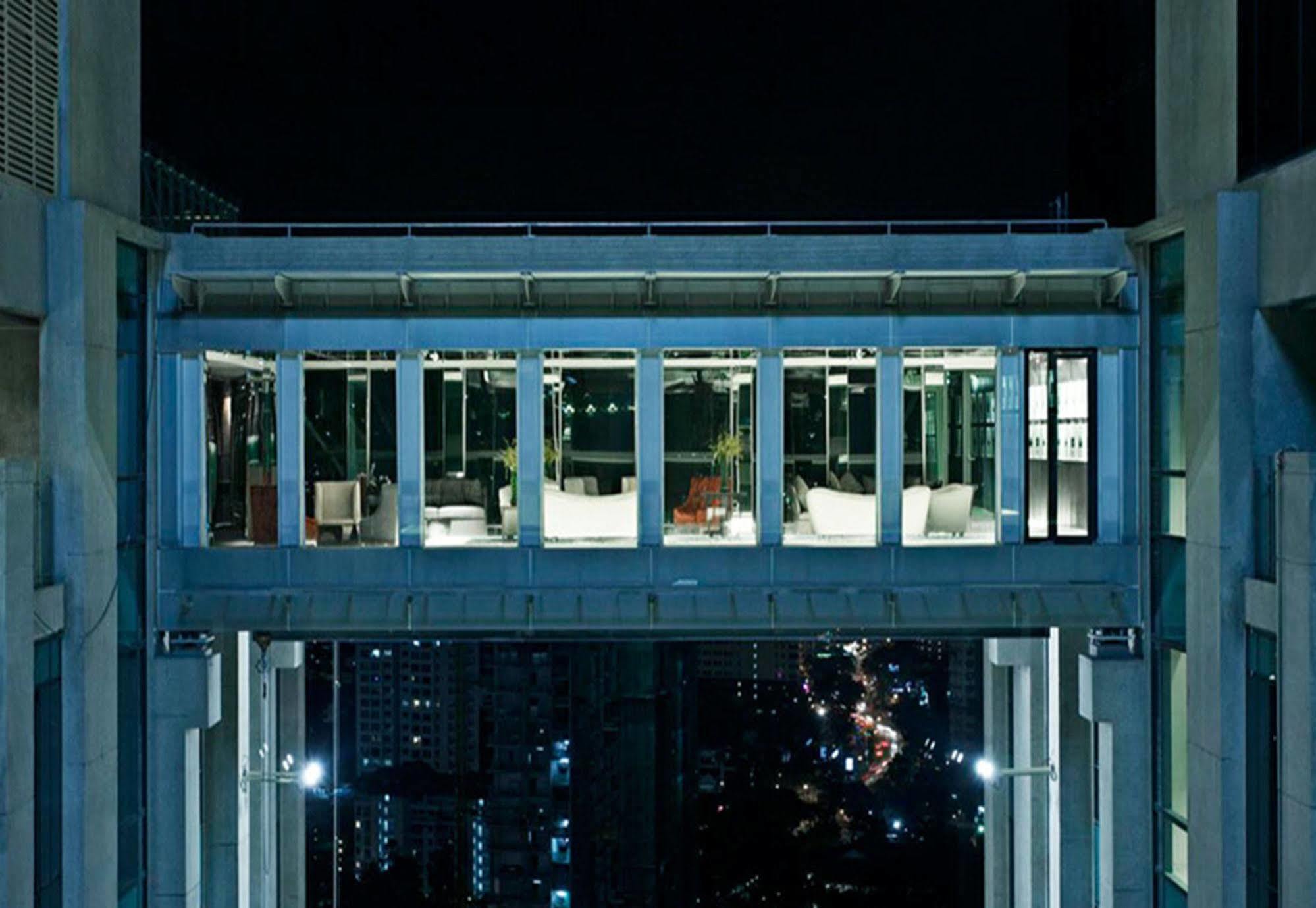 קואלה לומפור Gtower Hotel מראה חיצוני תמונה Skyline at night